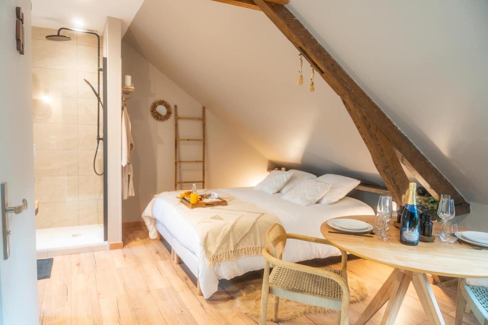 Les Secrets De La Baie - Le Refuge Spa Balneo 埃塔普勒 外观 照片