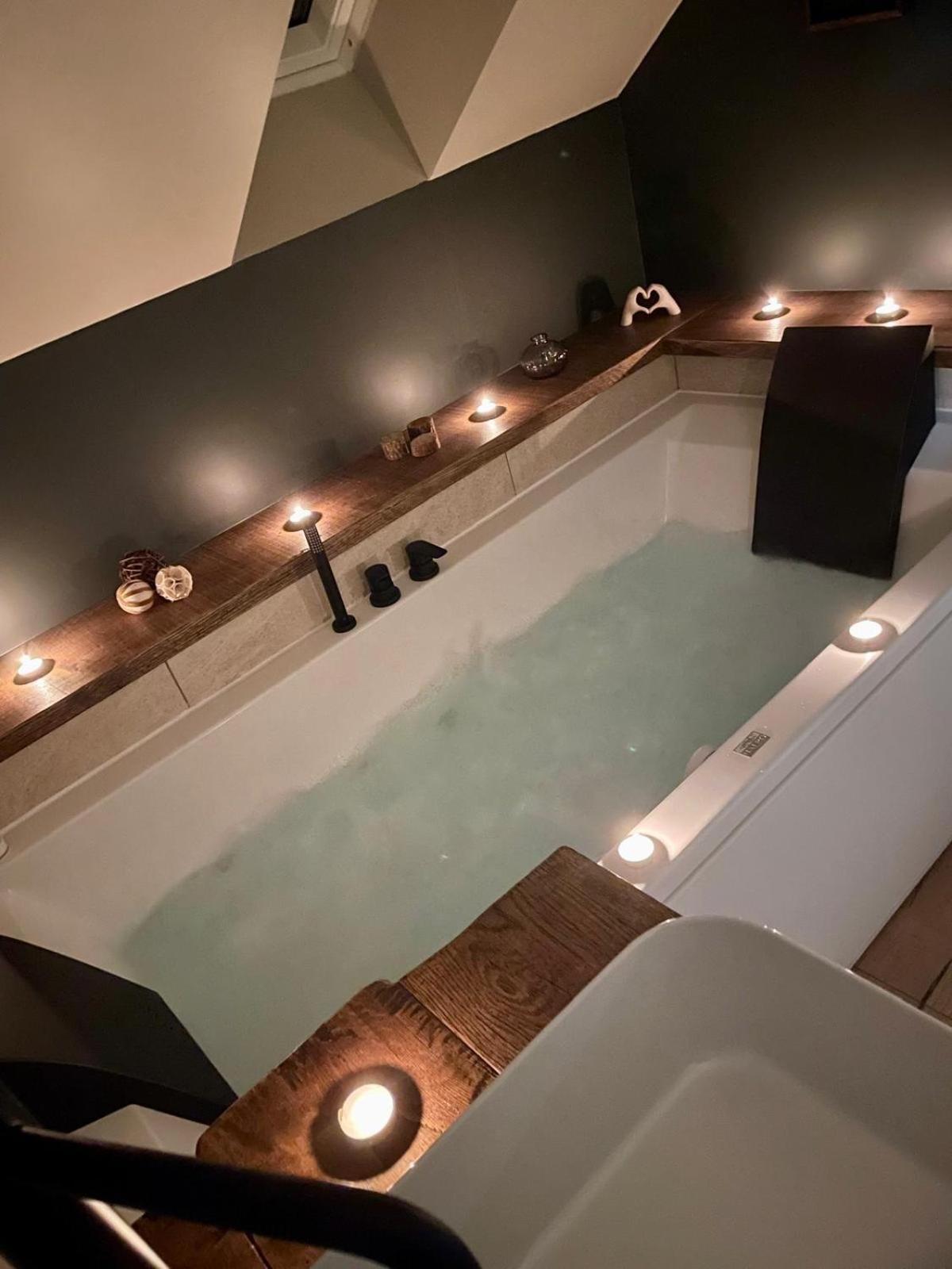 Les Secrets De La Baie - Le Refuge Spa Balneo 埃塔普勒 外观 照片